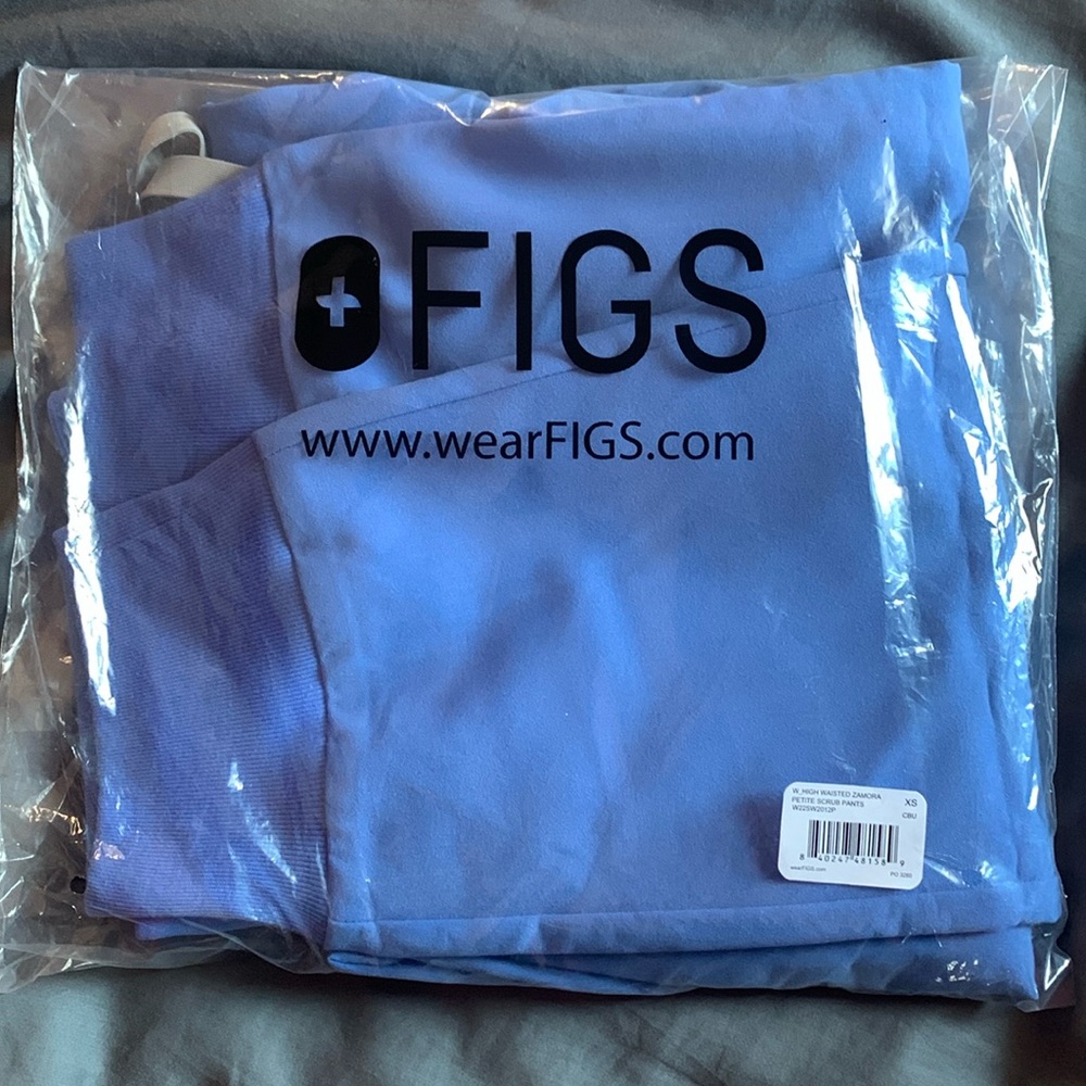 FIGS High Waisted Zamora Petite Jogger Scrubs